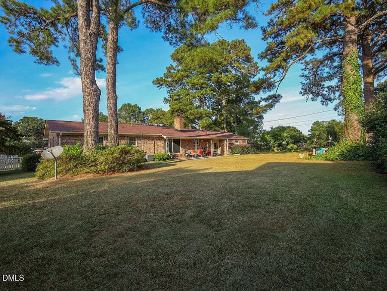 0cb93fba1409e81957c5ecf53ddfe68e-uncropped_scaled_within_1536_1152