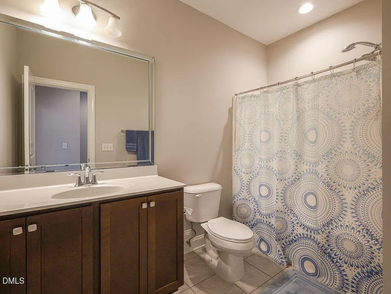 3e27d258e9ee2dbf142245d939a49767-uncropped_scaled_within_1536_1152