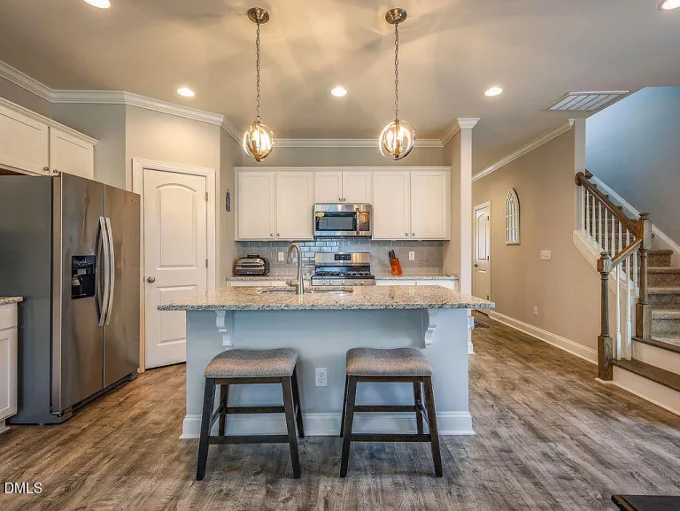 79c3e5fcc0c6b46bf0b8d8fb01965d94-uncropped_scaled_within_1536_1152